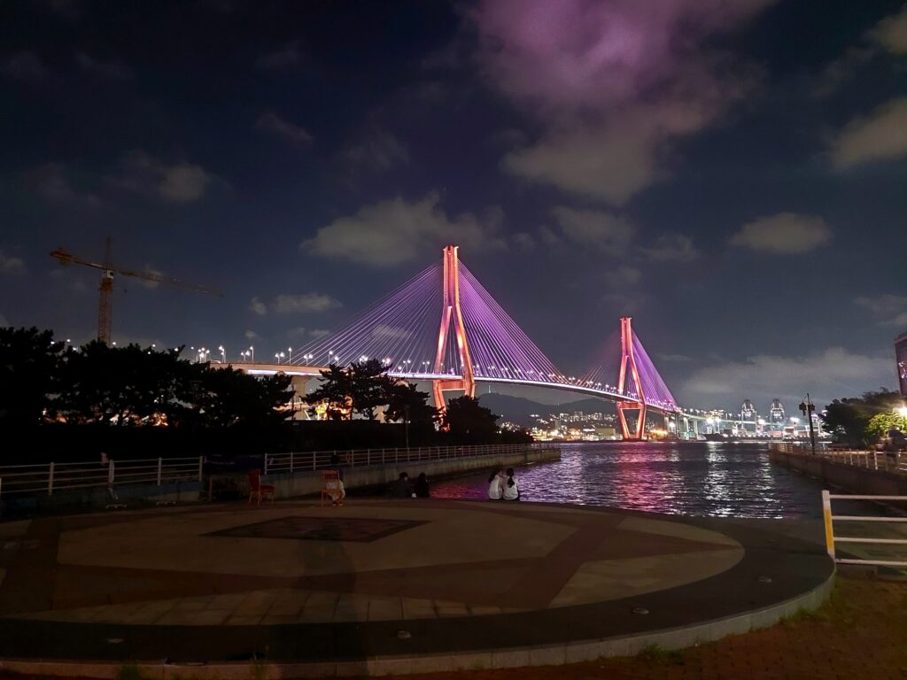 青鶴水邊公園釜山港大橋夜景