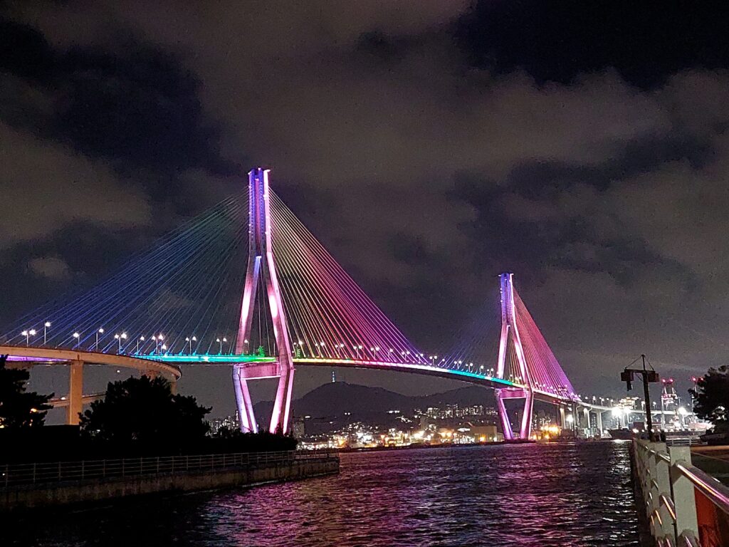 青鶴水邊公園釜山港大橋夜景