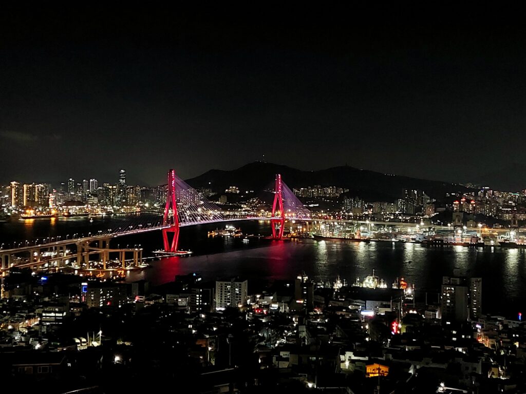 釜山港夜景，青鶴配水池 청학 배수지