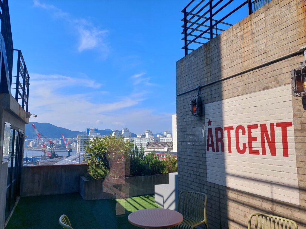 ARTCENT COFFEE 아트센트，影島特色桑拿房煙囪咖啡