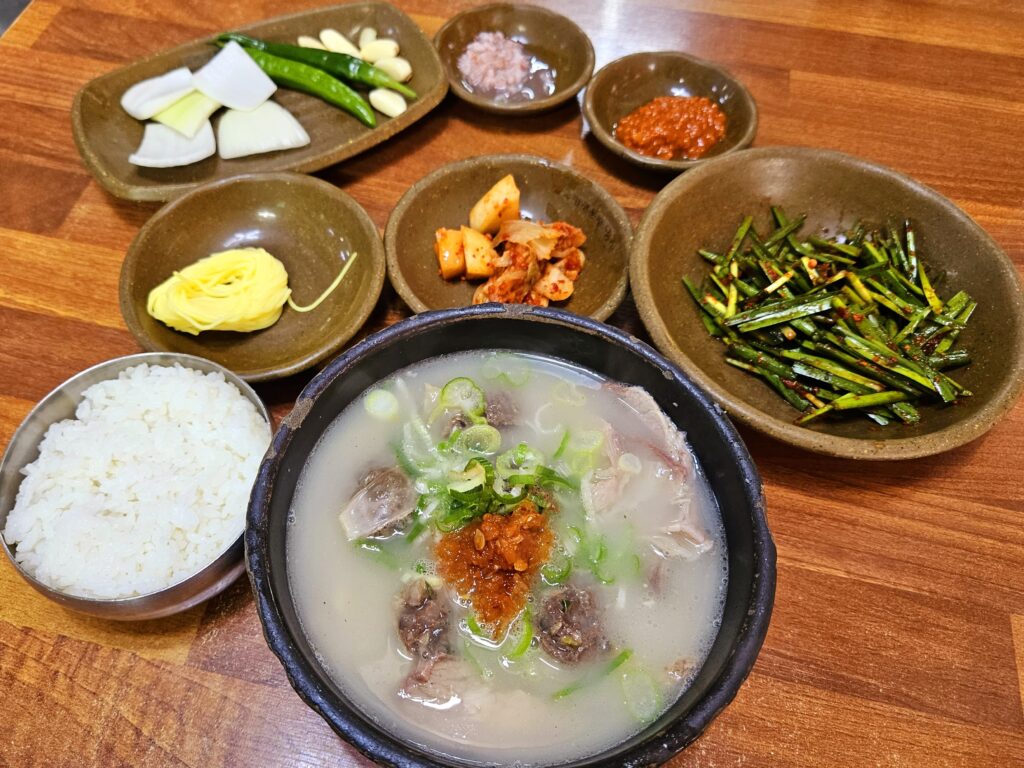 韓國釜山捷運新平站永珍豬肉湯飯-血腸湯飯ˋ