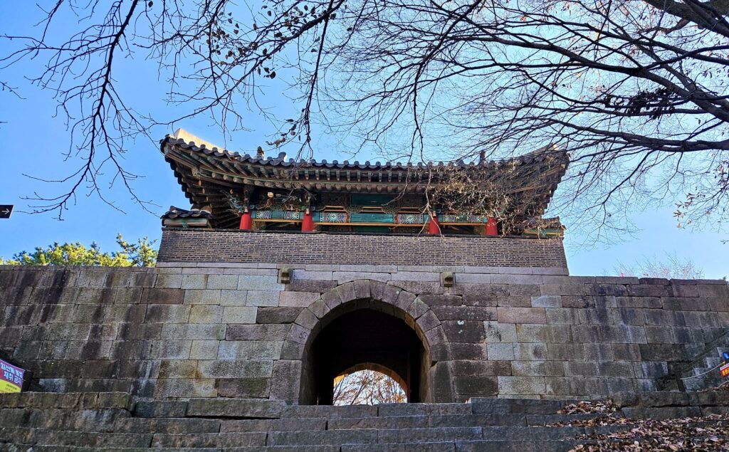 釜山金井山登山東門